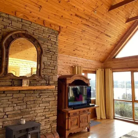 Apartment Fern Lodge. Drumcoura Resort, Ballinamore