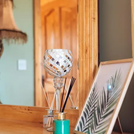 Fern Lodge. Drumcoura Resort, *