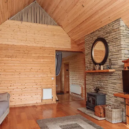 Fern Lodge. Drumcoura Resort, Appartement Ballinamore